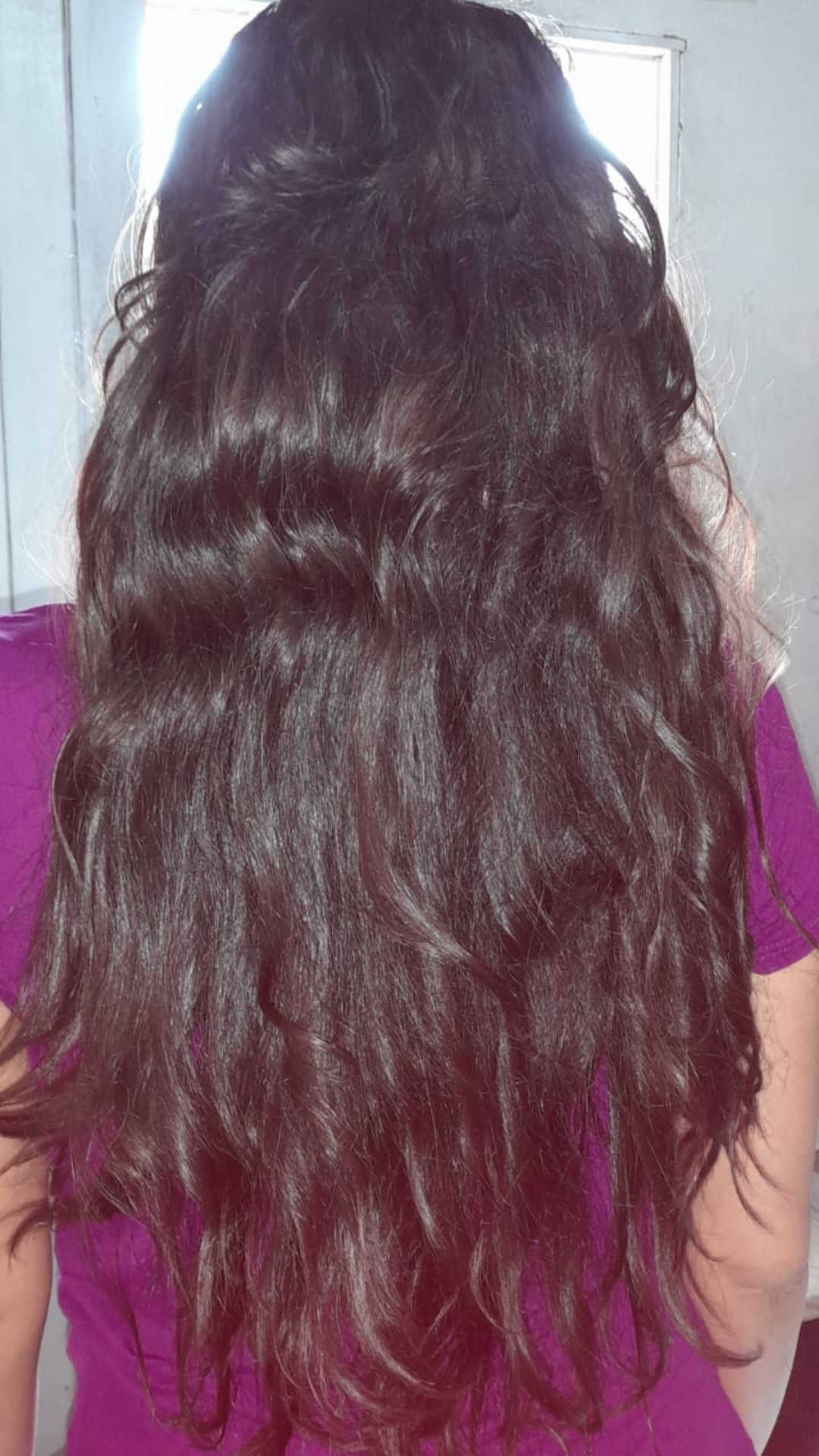 Antes - cabelo com frizz e volume